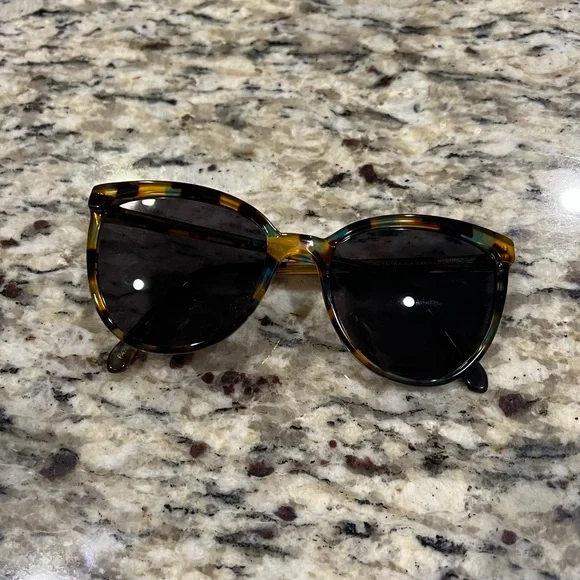 Jimmy fairly sunglasses purchased in Paris. Good condition - Picture 1 of 4